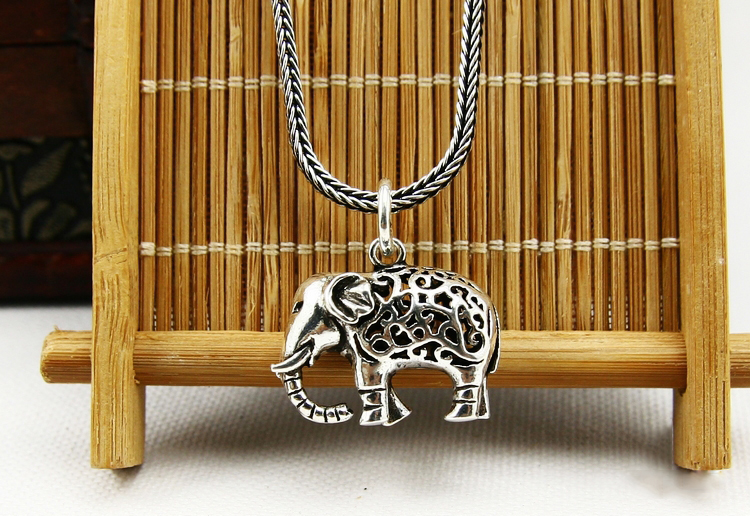 Thai Sterling Silver Elephant Pendant With No Chain Thai Sterling Silver Elephant Pendant With No Chain