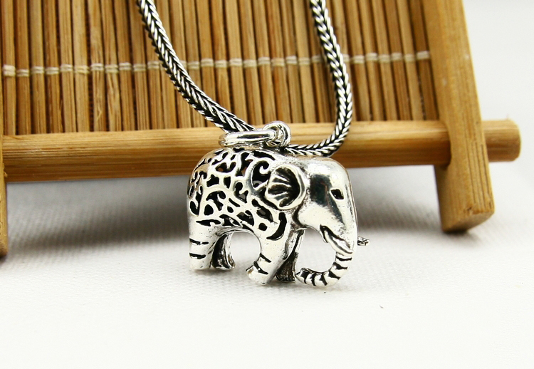 Thai Sterling Silver Elephant Pendant With No Chain Thai Sterling Silver Elephant Pendant With No Chain