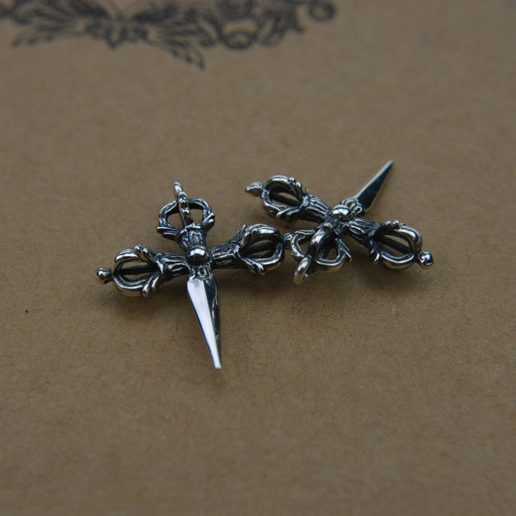 Vintage Handmade Men 925 Sterling Silver Cross Shape Vajra Pendant Vintage Handmade Men 925 Sterling Silver Cross Shape Vajra Pendant