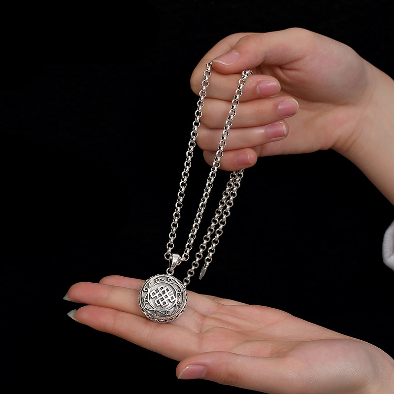 Vintage S925 Silver Auspicious Buddhist Endless Knot Openable Gau Box Antique Pendants No Chain Vintage S925 Silver Auspicious Buddhist Endless Knot Openable Gau Box Antique Pendants No Chain