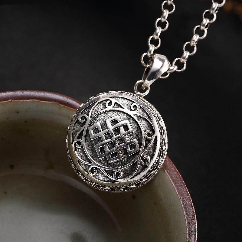 Vintage S925 Silver Auspicious Buddhist Endless Knot Openable Gau Box Antique Pendants No Chain Vintage S925 Silver Auspicious Buddhist Endless Knot Openable Gau Box Antique Pendants No Chain